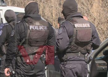 Полицията в Русе залови избягал затворник след преследване, той се нарязал с нож