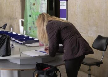 Подписката на почти 7600 русенци против инсинератора в Гюргево изпратена на екоминистъра