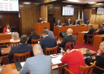 Общински съвет – Русе с трима заместник-председатели и с изменен Правилник за работа/ВИДЕО/