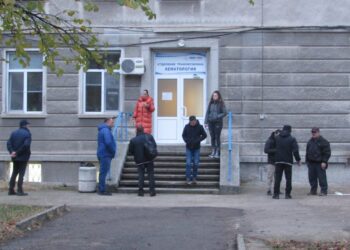 Извършителят на стрелбата в Русе се е самоубил, търсят кръв за жената /ВИДЕО/