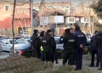 Ромска фамилия от Русе вдигна на крак полицията в Русе и Велико Търново
