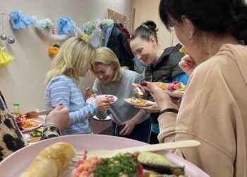 Украински бежанки и жени от Русе обменяха кулинарни рецепти