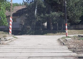 Мъж от Две могили загина, след като легна на релсите пред влак