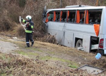 Шофьор: Вадихме пътниците през прозорците, автобусът караше бързо /ВИДЕО/