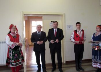 Русенският университет обнови лекционните зали с интерактивни дисплеи 3 в 1 /ВИДЕО/