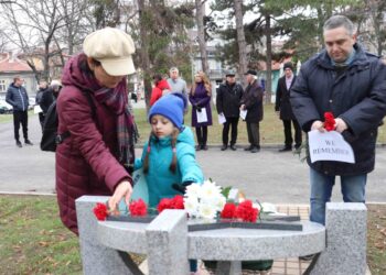 Русе се поклони пред паметта на жертвите от Холокоста