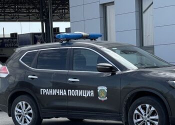 Шофьорът, превозващ мигрантите в Русе, е катастрофирал след гонка и е арестуван