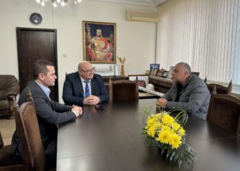 Кметът връчи златни значки за превенция и борба с наркотичните зависимости