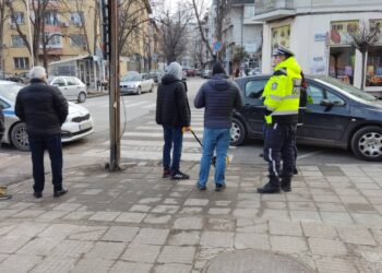 Възрастен мъж пострада, блъснат на пешеходна пътека в Русе /ВИДЕО/