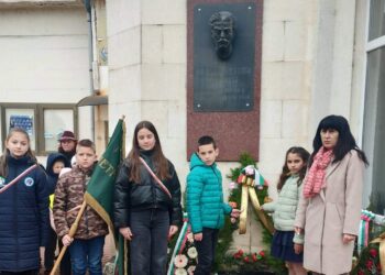 Бяла се поклони пред паметта на Апостола на свободата