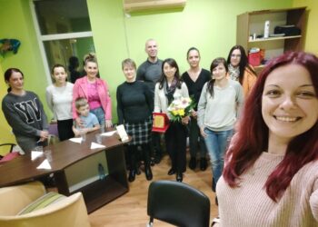 „Родители на деца с аутизъм“-Русе отбелязаха 1 година работа с психоложката Поля Златилова