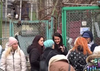 Извеждат насилника над куче от общинско жилище със заповед на кмета Пенчо Милков