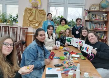 Студенти по социална педагогика посетиха Комплекса за социални услуги за деца и семейства