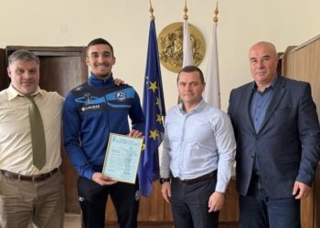 Волейболистът Валентин Мутафов бе отличен от кмета за „Спортист на месеца“