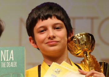 Шестокласник от Русе спечели националното състезание Spelling Bee