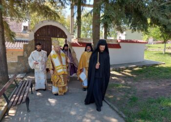 Подстригаха нов монах с името Неофит в Русенската епархия