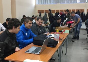 Петата „Електрониада“ събира в Русенския университет 15 отбора от страната
