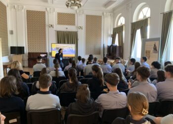 Музейни педагози разходиха виртуално младежи в Ивановските скални църкви и Червен