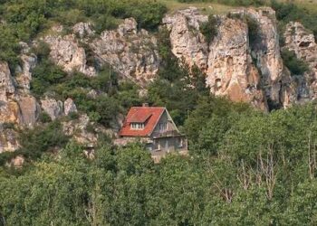 ТД „Приста“-Русе ще развива хижа „Алпинист“ като зона за катерене и приключения