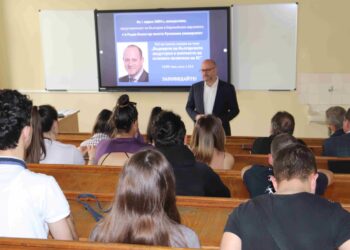 Евродепутатът Радан Кънев бе гост-лектор пред студенти от Русенския университет