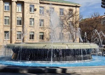 Шадраваните и чешмичките в центъра на Русе заработиха /ВИДЕО/