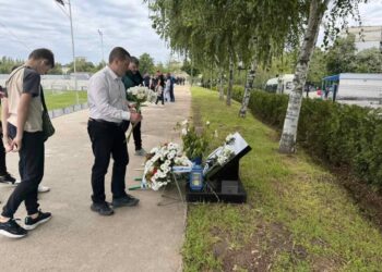 Откриха паметна плоча на 11-годишния Венци на стадион „Дунав“