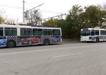 Русе Медиа - За да знаеш повече 12 творби участват в изложба-конкурс за архитектурата на Русе и автомобилите
