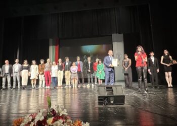 Връчиха тазгодишните награди “Русе“ и “Млад творец“ на тържествена церемония