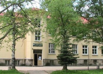 Проект променя визията на парка на ПГСС „Ангел Кънчев“