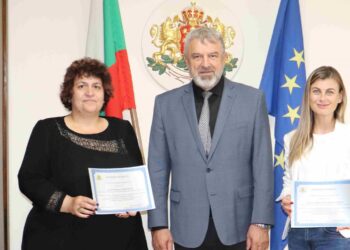 Отличиха организаторите на програмата за деца „Бързи герои 112“ в Русе