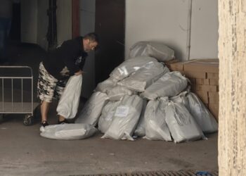 В Русенско няма къде да унищожават стари бюлетини, ето в какво се превръщат /ВИДЕО/