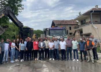 Първа копка даде началото на ремонта на ул.“Съединение“ във Ветово /ВИДЕО/