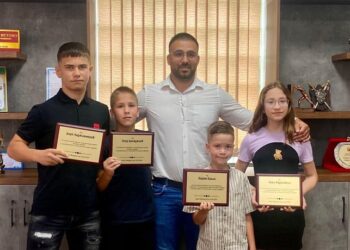 Кметът на Глоджево Мехмед Гази награди изявени млади таланти