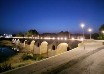 Мостът на Колю Фичето край Бяла вече има и художествено осветление