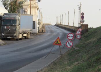 Аварийни ремонтни дейности започнаха от днес на Дунав мост при Русе /ВИДЕО/