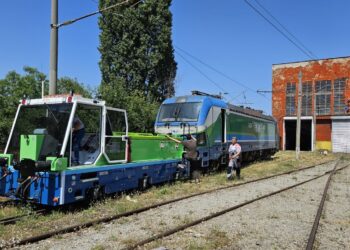 „Експрес Сервиз“ достави първия акумулаторен локомотив за Министерството на транспорта