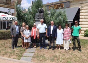Русенци почетоха 119-ата годишнина от рождението на Елиас Канети