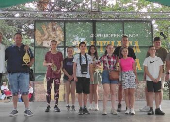 Млади лясковски инструменталисти спечелиха Голямата награда „Златната гъдулка“
