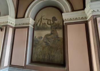 Фоайето на КДК грейна с освежени стенописи заради нова механа /ВИДЕО/