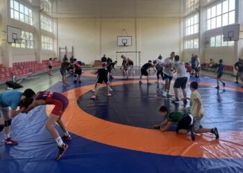 СКБ „Лудогорска слава“ бе домакин на 10-дневен международен лагер по борба