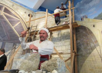 Колю Фичето ще приветства туристите в новия Експо център на Бяла /ВИДЕО/