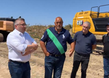 Бойко Борисов нагледа как върви строежът на магистралата Русе-Търново /ВИДЕО/