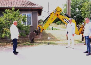 Подмяната на водопроводите в Ряхово и Борисово – без спиране на водата
