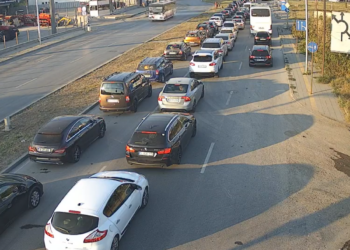 Временна промяна в маршрутите на линии 11, 12 и 28 заради трафика около Дунав мост