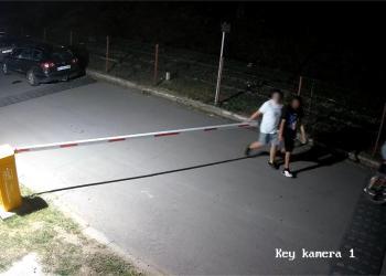Подвижна бариера на кея в Русе стана обект на вандализъм от непълнолетни