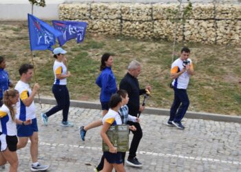 Факелът на мира мина през Бяла, мостът на Колю Фичето получи плакет „Цвете на мира“