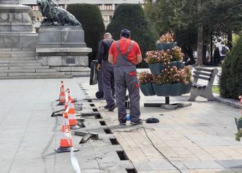 Обновяват художественото осветление пред Паметника на свободата в Русе