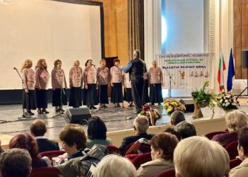 Фестивалът „Талантът възраст няма“ събра изпълнители от България и Румъния в Русе