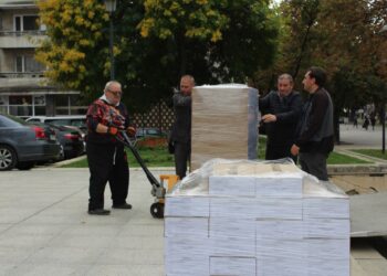 Бюлетините за изборите пристигнаха под засилена полицейска охрана в Русе