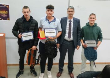 Второто ученическо състезание „Звезди на знанието“ се проведе в Русенския университет